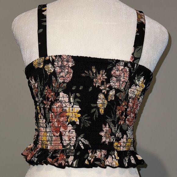 B-O-G COLLECTION Floral CamiCropTop NWT Size M - Picture 3 of 9